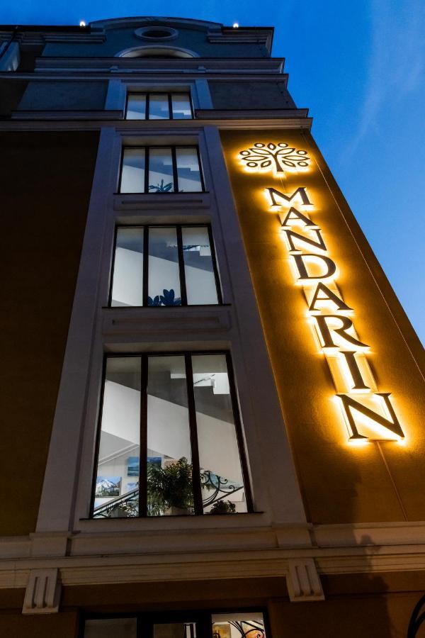 Hotel "Mandarin Clubhouse" Κχαρκίβ Εξωτερικό φωτογραφία
