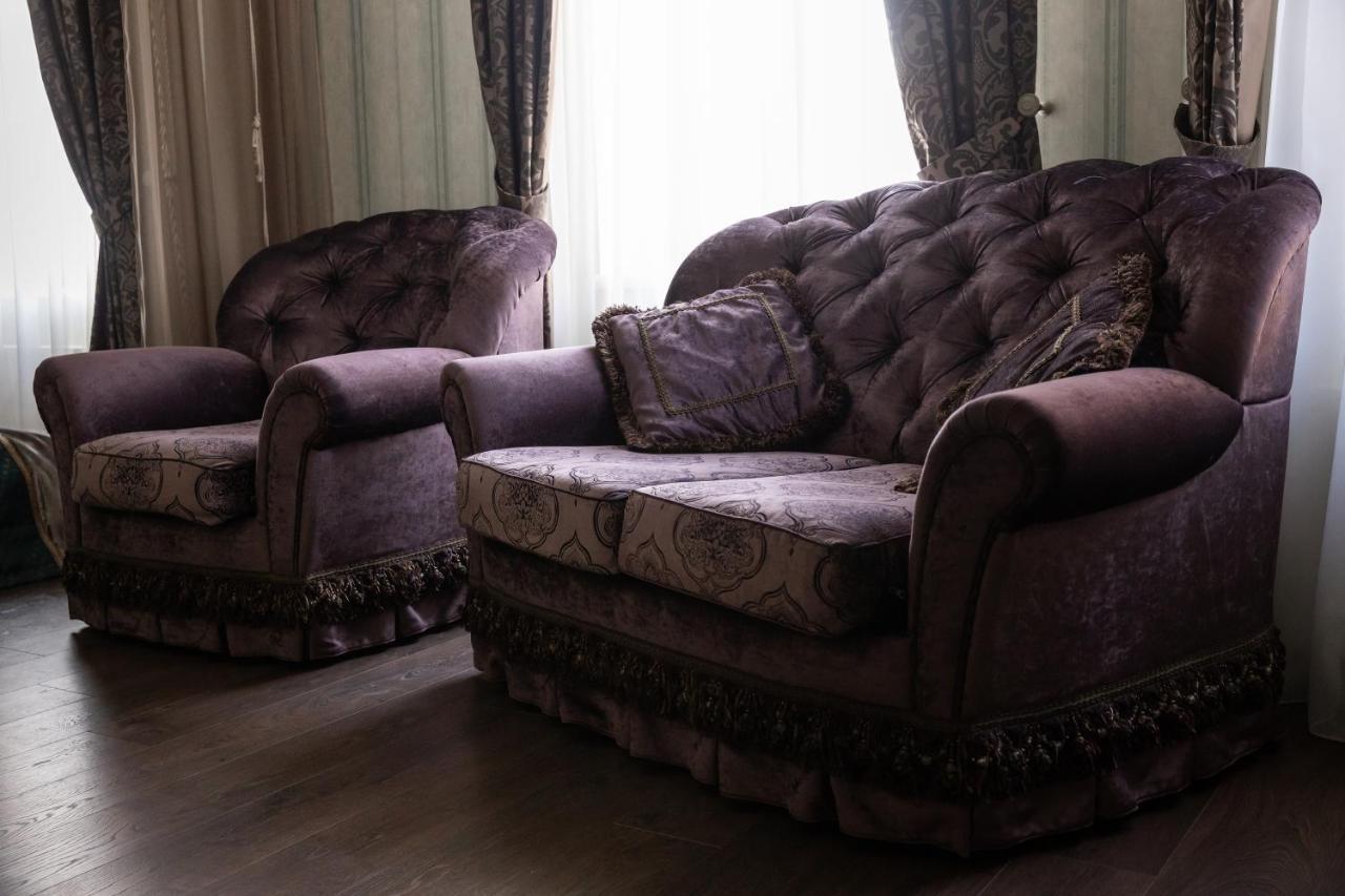 Hotel "Mandarin Clubhouse" Κχαρκίβ Εξωτερικό φωτογραφία