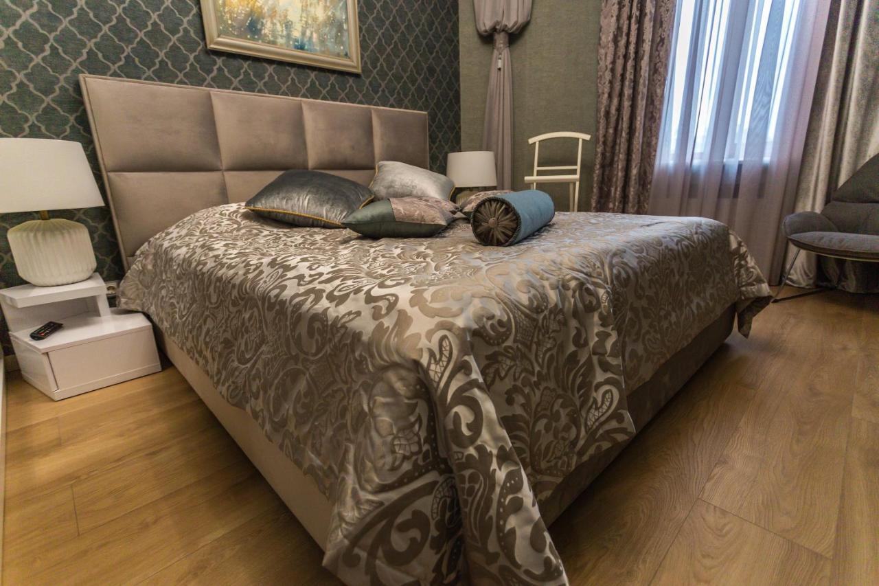 Hotel "Mandarin Clubhouse" Κχαρκίβ Εξωτερικό φωτογραφία